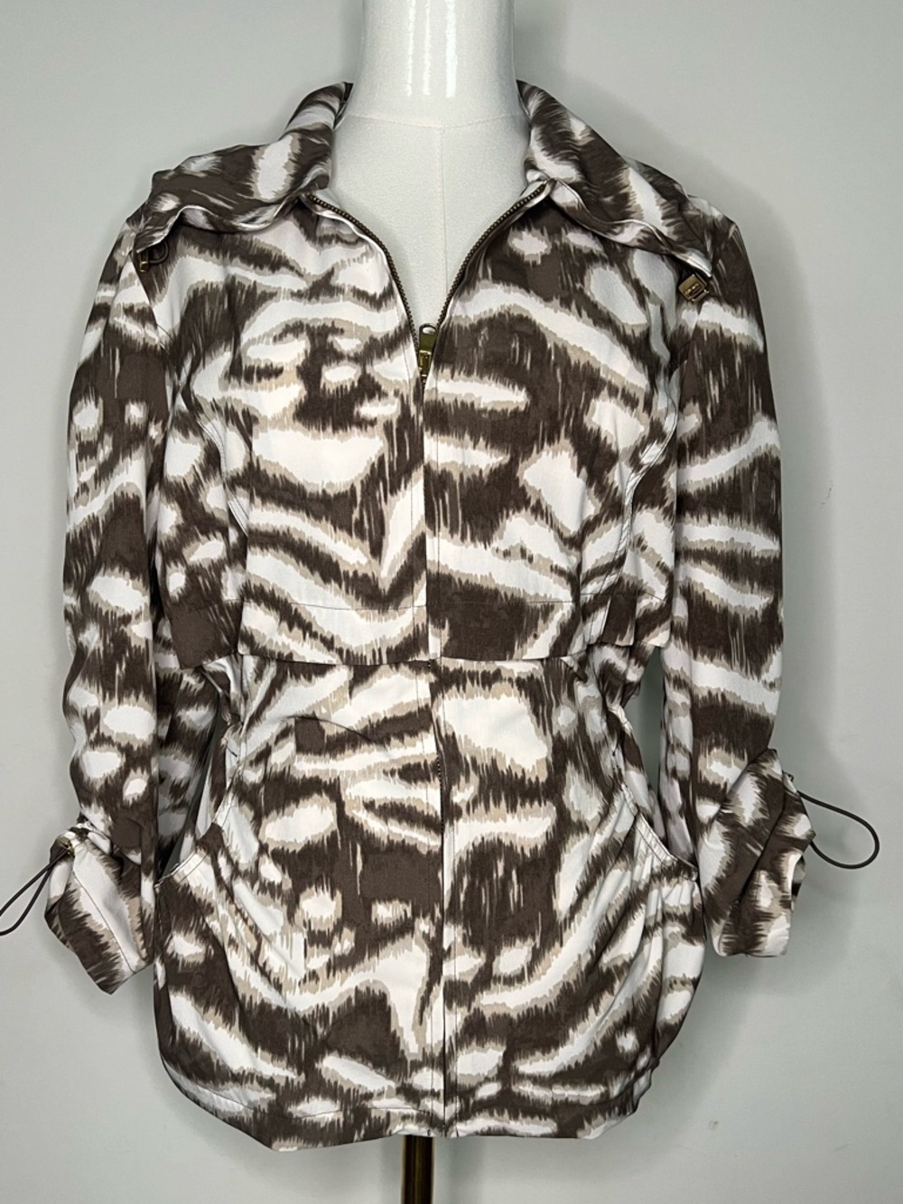 Chico’s zenergy jacket Brown Ivory Cream Packable Vacation Stretch Casual Sz 1